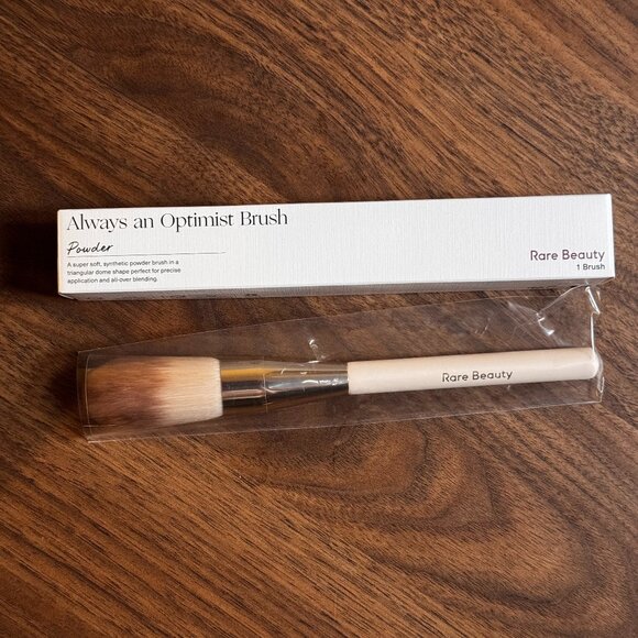 Rare Beauty Always An Optimist Powder Brush - Picture 1 of 4